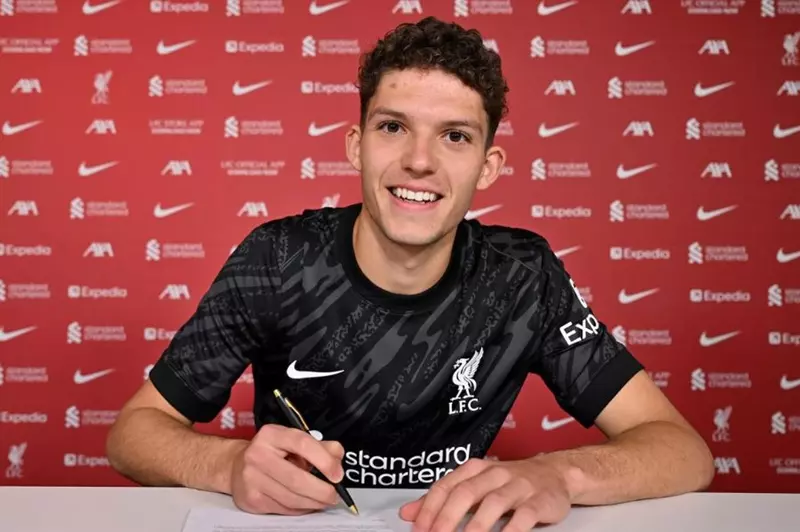 ليفربول يعلن رسميًا عن انضمام الحارس أرمين بيكسي إلى صفوفه