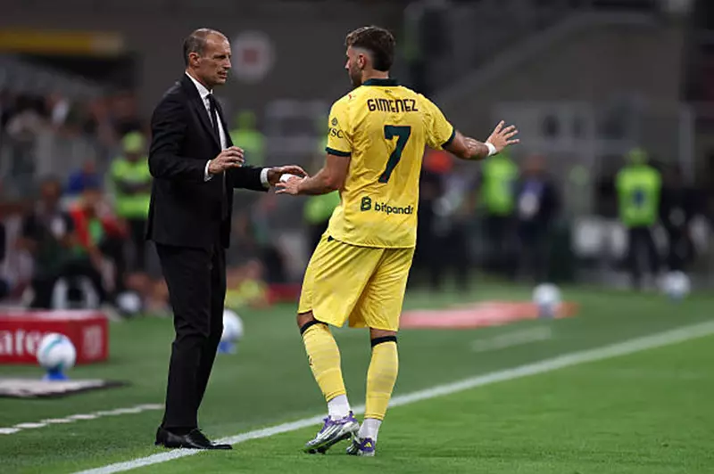 "هل أنت نائم".. تقارير: أليجري يدرس استبعاد مهاجم ميلان