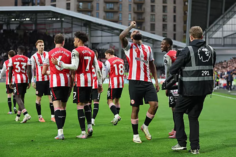 برينتفورد يهزم نيوكاسل في الدوري الإنجليزي