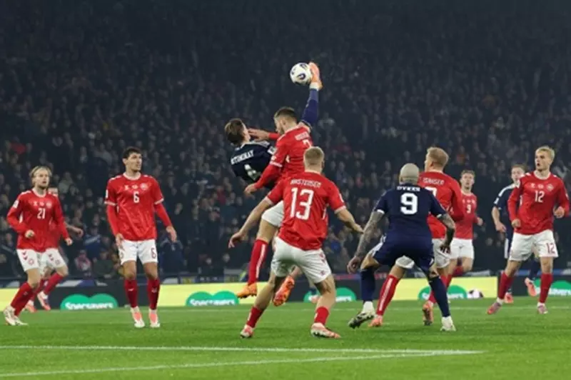 ماكتوميناي يكرر "هدف السكوديتو".. لمسة أسطورية